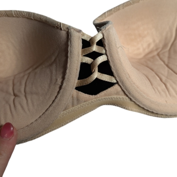 Victoria's Secret Strapless Lace Nude Bra 💕 Size 36A - Picture 10 of 10